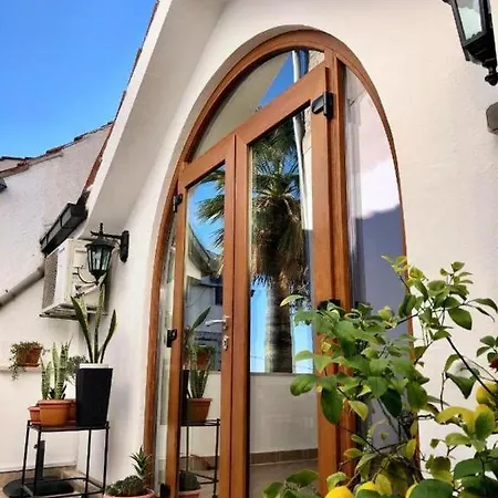 Tatil Evi House In Varos