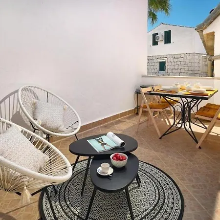 Vakantiehuis House In Varos *
