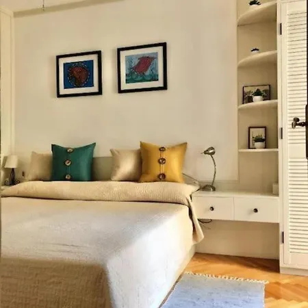 House In Varos Vakantiehuis *